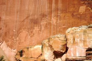 Petroglyphs of aliens?