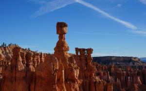 Hoodoo on Navajo Loop Trail