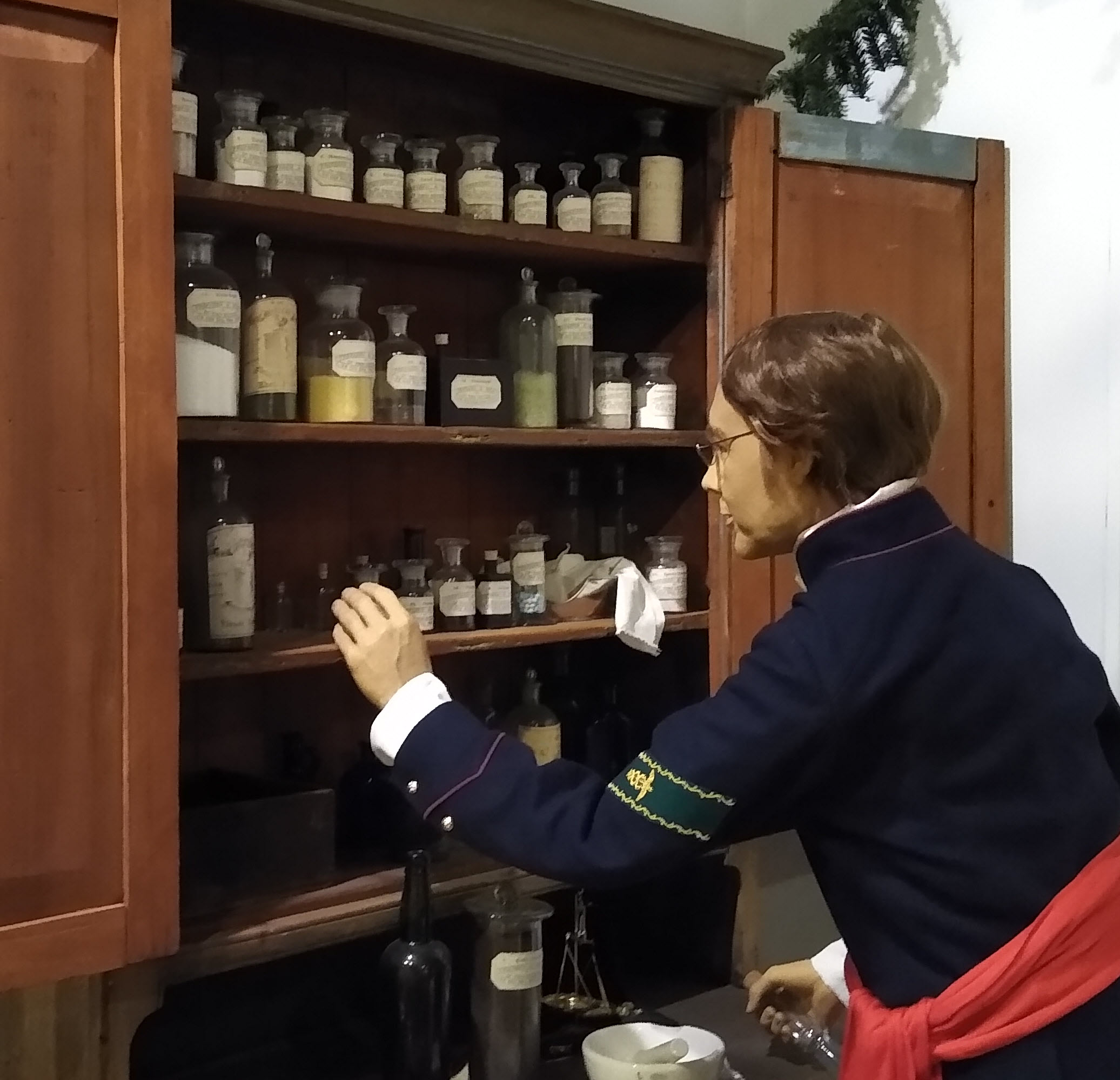 Hospital steward's medicine chest